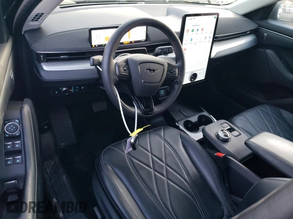 2022 Ford Mustang Mach-E California Route 1 z VIN 3FMTK2R72NMA38445, wystawiony jako Copart lot #84084384 z przebiegiem Nie podano mil oraz Szkoda całkowita • Salvage title. Historia ofert i sprzedaży dostępna na DreamBid. Obrazek 8.