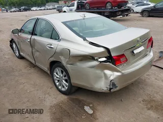 2010 Lexus ES 330 with VIN JTHBK1EG0A2396515, listed as a IAAI auction lot 42208946 with 181,471 mi miles and . Bid and sale history available at DreamBid. Image 3.