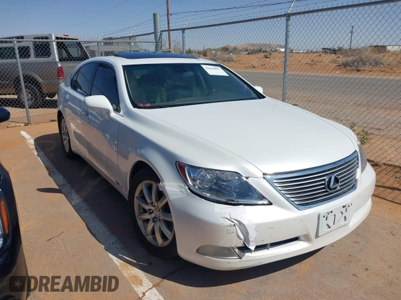 2007 Lexus LS 460 with VIN JTHBL46F275017817, listed as a IAAI auction lot 41958897 with 100,301 mi miles and . Bid and sale history available at DreamBid. Image 13.
