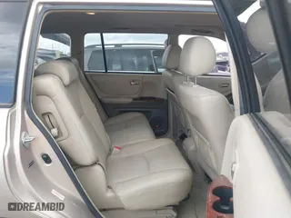 2006 Toyota Highlander w/3rd Row with VIN JTEEP21A960163299, listed as a IAAI auction lot 41179758 with 205,521 mi miles. Bid and sale history available at carsss.com. Image 8.