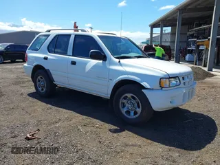 2000 Isuzu Rodeo S with VIN 4S2CK58W6Y4355597, listed as a IAAI auction lot 41775764 with 122,776 mi miles. Bid and sale history available at carsss.com. Image 1.