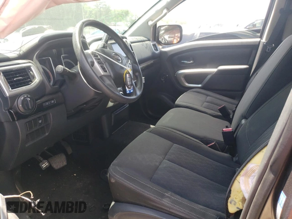 2018 Nissan Titan SV z VIN 1N6AA1EJ8JN514883, wystawiony jako Copart lot #56508115 z przebiegiem 207 605 mil mil oraz Szkoda całkowita • Salvage title. Historia ofert i sprzedaży dostępna na DreamBid. Obrazek 7.