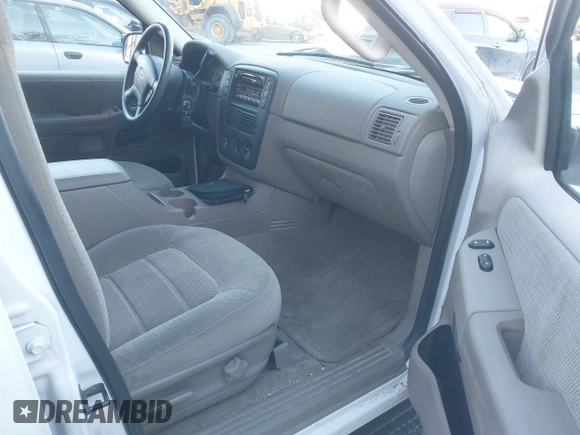 2002 Ford Explorer XLT with VIN 1FMDU73E12ZA10584, listed as a IAAI auction lot 41299290 with 95,775 mi miles and . Bid and sale history available at DreamBid. Image 5.