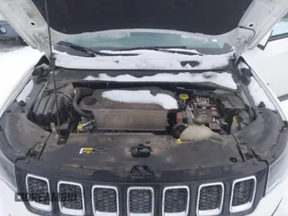 2018 Jeep Compass Latitude with VIN 3C4NJDBB8JT256755, listed as a IAAI auction lot 41523061 with 50,675 mi miles. Bid and sale history available at carsss.com. Image 10.