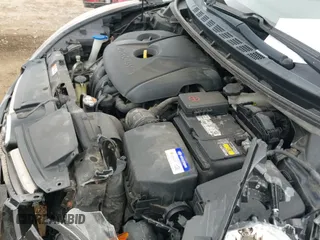 2012 Hyundai Elantra GLS с VIN KMHDH4AE2CU421285, выставлен на аукционе IAAI как лот 42955219 с пробегом 136 024 миль миль и . История ставок и продаж доступна на DreamBid. Изображение 12.