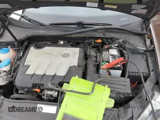 2012 Volkswagen Jetta SportWagen TDI w/Sunroof with VIN 3VWPL7AJ6CM647247, listed as a IAAI auction lot 42042449 with 186,015 mi miles. Bid and sale history available at carsss.com. Image 10.
