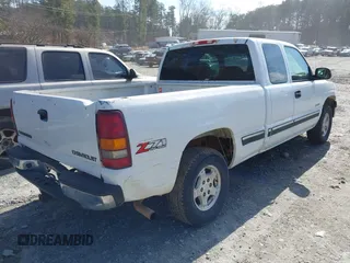 2002 Chevrolet Silverado 1500 LT with VIN 2GCEK19T321373124, listed as a IAAI auction lot 41502812 with 161,773 mi miles. Bid and sale history available at carsss.com. Image 4.