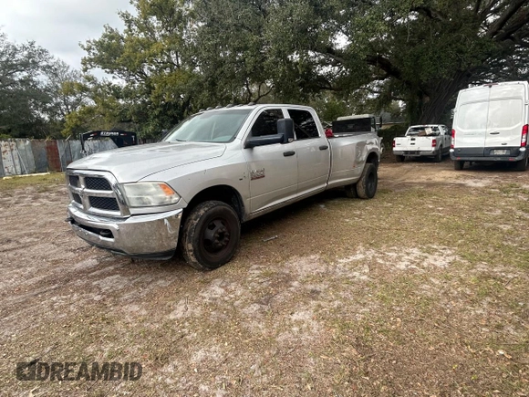 2014 Ram 3500 Tradesman with VIN 3C63RPGLXEG108065, listed as a Copart auction lot 43269975 with 268,985 mi miles and Clean Title. Bid and sale history available at carsss.com. Image 2.
