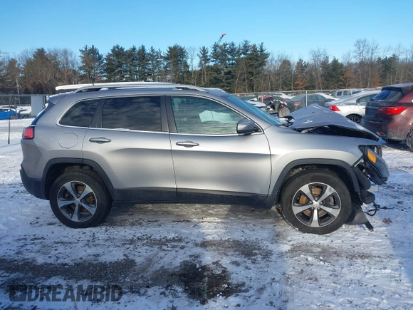 2019 Jeep Cherokee High Altitude z VIN 1C4PJMDX3KD342810, wystawiony jako IAAI lot #41382511 z przebiegiem 66 623 mil mil oraz . Historia ofert i sprzedaży dostępna na DreamBid. Obrazek 13.