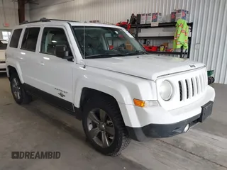 2014 Jeep Patriot High Altitude z VIN 1C4NJPFA3ED624662, wystawiony jako IAAI lot #42253988 z przebiegiem 121 182 mil mil oraz . Historia ofert i sprzedaży dostępna na DreamBid. Obrazek 1.