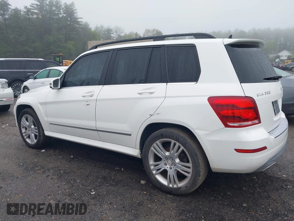2015 Mercedes-Benz GLK 350 with VIN WDCGG8JB4FG416006, listed as a IAAI auction lot 42179838 with 130,012 mi miles and . Bid and sale history available at DreamBid. Image 14.