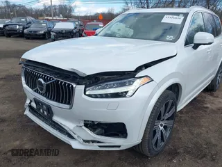 2020 Volvo XC90 Momentum with VIN YV4102PK8L1552784, listed as a IAAI auction lot 41416039 with 53,302 mi miles. Bid and sale history available at carsss.com. Image 6.