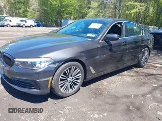 2019 BMW 5 Series 530i xDrive с VIN WBAJA7C58KG909998, выставлен на аукционе IAAI как лот 42203841 с пробегом 132 313 миль миль и . История ставок и продаж доступна на DreamBid. Изображение 18.