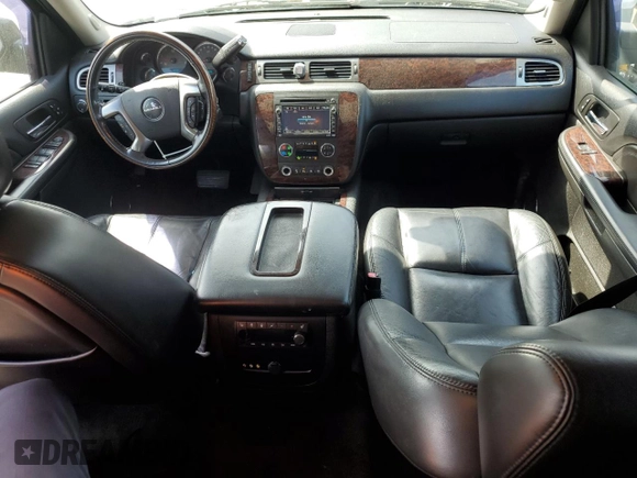 2007 GMC Yukon Denali z VIN 1GKFK63887J356584, wystawiony jako Copart lot #53118415 z przebiegiem 166 215 mil mil oraz Szkoda całkowita • Salvage title. Historia ofert i sprzedaży dostępna na DreamBid. Obrazek 8.