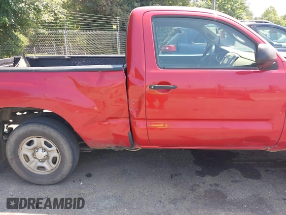 2013 Toyota Tacoma z VIN 5TFNX4CN8DX027668, wystawiony jako IAAI lot #42405111 z przebiegiem 193 453 mil mil oraz . Historia ofert i sprzedaży dostępna na DreamBid. Obrazek 18.