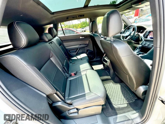 2021 Volkswagen Atlas SE with VIN 1V2KE2CA2MC222522, listed as a Copart auction lot 51698255 with 68,204 mi miles and Clean title. Bid and sale history available at DreamBid. Image 6.