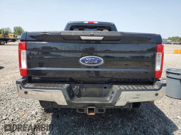 2018 Ford F-350 XL с VIN 1FT8W3BT2JEC97593, выставлен на аукционе Copart как лот 58744085 с пробегом 228 989 миль миль и Списание • Salvage title. История ставок и продаж доступна на DreamBid. Изображение 6.