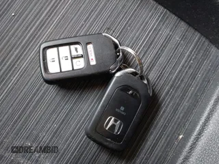 2019 Honda Pilot EX-L with VIN 5FNYF6H54KB043295, listed as a IAAI auction lot 42298547 with 235,343 mi miles and . Bid and sale history available at DreamBid. Image 11.