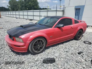 2007 Ford Mustang GT Deluxe with VIN 1ZVFT82H775333955, listed as a Copart auction lot 54376685 with 147,520 mi miles and Salvage Title. Bid and sale history available at carsss.com. Image 1.