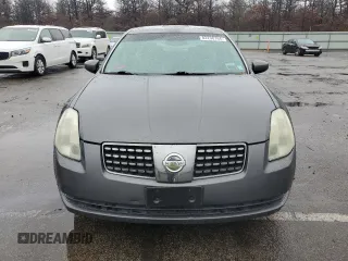 2004 Nissan Maxima SE with VIN 1N4BA41E04C902942, listed as a Copart auction lot 82238764 with 140,931 mi miles and Clean Title. Bid and sale history available at carsss.com. Image 5.