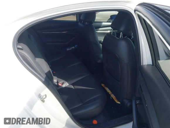 2019 Mazda 3 w/Select Pkg with VIN 3MZBPAAL7KM106686, listed as a IAAI auction lot 41955627 with 62,211 mi miles. Bid and sale history available at carsss.com. Image 8.