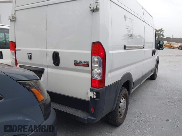 2020 Ram ProMaster Cargo with VIN 3C6TRVDG4LE101617, listed as a IAAI auction lot 41316488 with 413,443 mi miles and . Bid and sale history available at carsss.com. Image 4.