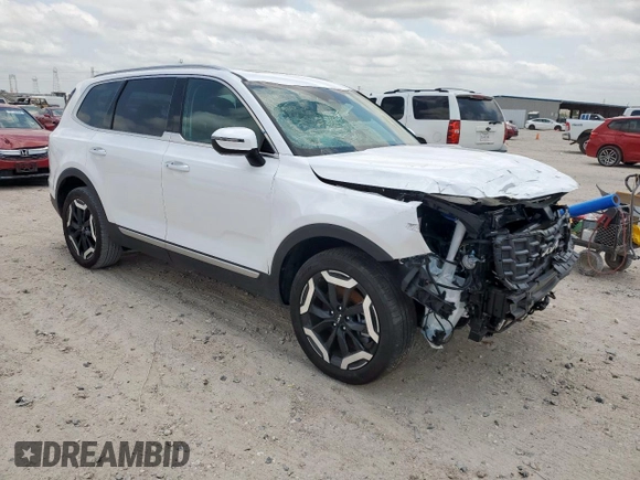 2025 Kia Telluride S with VIN 5XYP64GC9SG579930, listed as a Copart auction lot 57590885 with 4,438 mi miles and Salvage title. Bid and sale history available at DreamBid. Image 4.