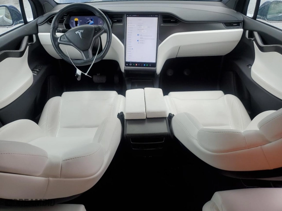2018 Tesla Model X 75D with VIN 5YJXCBE23JF119787, listed as a Copart auction lot 72290734 with NaN miles and Salvage Title. Bid and sale history available at carsss.com. Image 8.
