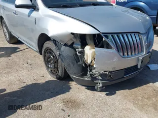 2012 Lincoln MKX with VIN 2LMDJ6JK3CBL08185, listed as a IAAI auction lot 42079548 with 321,452 mi miles and . Bid and sale history available at DreamBid. Image 6.