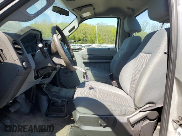 2012 Ford F-250 XL with VIN 1FTBF2B64CEA04600, listed as a Copart auction lot 54930025 with 127,925 mi miles and Salvage title. Bid and sale history available at DreamBid. Image 7.