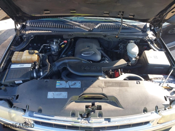 2003 Chevrolet Tahoe LS with VIN 1GNEC13V63R245581, listed as a IAAI auction lot 41599241 with 234,028 mi miles. Bid and sale history available at carsss.com. Image 10.