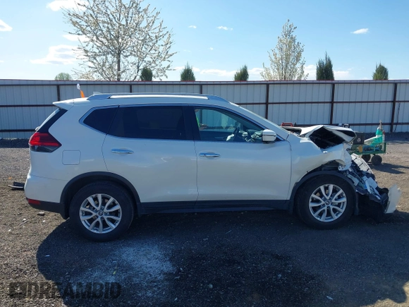 2017 Nissan Rogue SV with VIN KNMAT2MV7HP580637, listed as a IAAI auction lot 42040075 with 47,514 mi miles. Bid and sale history available at carsss.com. Image 14.
