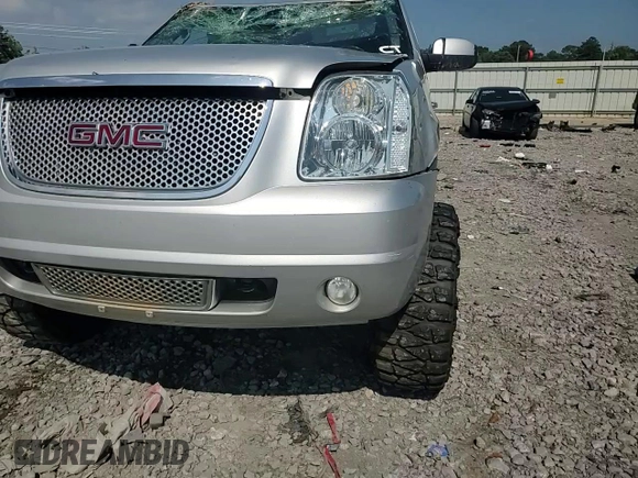 2011 GMC Yukon Denali with VIN 1GKS2EEF8BR127725, listed as a Copart auction lot 66372264 with 154,932 mi miles and Salvage Title. Bid and sale history available at carsss.com. Image 11.