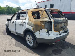 2015 Ford Explorer z VIN 1FM5K8B86FGA28592, wystawiony jako IAAI lot #42498833 z przebiegiem Nie podano mil oraz . Historia ofert i sprzedaży dostępna na DreamBid. Obrazek 3.