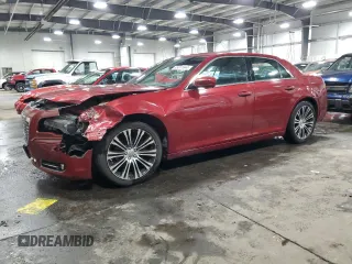 2013 Chrysler 300 S z VIN 2C3CCABG0DH659187, wystawiony jako Copart lot #85011644 z przebiegiem 148 296 mil mil oraz Szkoda całkowita • Salvage title. Historia ofert i sprzedaży dostępna na DreamBid. Obrazek 1.