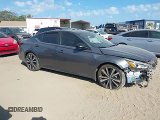 2019 Nissan Altima SR z VIN 1N4BL4CV6KC138793, wystawiony jako IAAI lot #42173385 z przebiegiem 98 353 mil mil oraz . Historia ofert i sprzedaży dostępna na DreamBid. Obrazek 1.