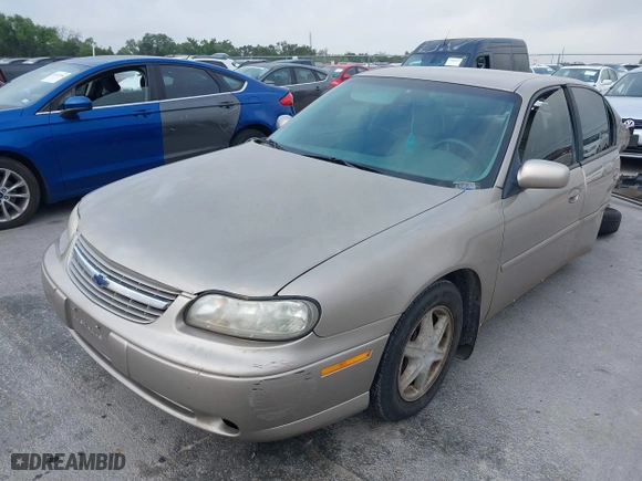 2000 Chevrolet Malibu LS with VIN 1G1NE52J1Y6165986, listed as a IAAI auction lot 42119874 with 118,073 mi miles. Bid and sale history available at carsss.com. Image 2.