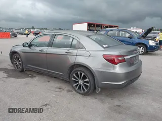 2011 Chrysler 200 S with VIN 1C3BC8FG8BN577534, listed as a IAAI auction lot 39972683 with 203,245 mi miles and . Bid and sale history available at carsss.com. Image 3.