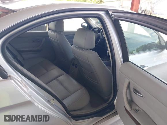 2008 BMW 3 Series 328i with VIN WBAVA37578NL50095, listed as a IAAI auction lot 42696286 with 117,408 mi miles and . Bid and sale history available at DreamBid. Image 8.
