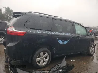 2019 Toyota Sienna L with VIN 5TDZZ3DC3KS993948, listed as a Copart auction lot 45290395 with 226,883 mi miles and Salvage Title. Bid and sale history available at carsss.com. Image 3.