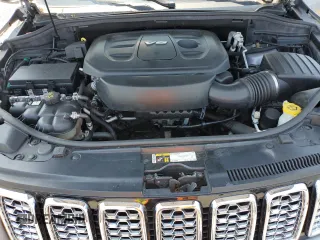 2018 Jeep Grand Cherokee Overland with VIN 1C4RJFCG2JC212947, listed as a Copart auction lot 59503405 with 76,436 mi miles and Clean title. Bid and sale history available at DreamBid. Image 12.