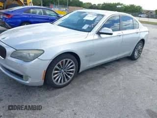 2011 BMW 7 Series 750i with VIN WBAKA8C55BCY36803, listed as a IAAI auction lot 42138401 with 85,464 mi miles. Bid and sale history available at carsss.com. Image 2.