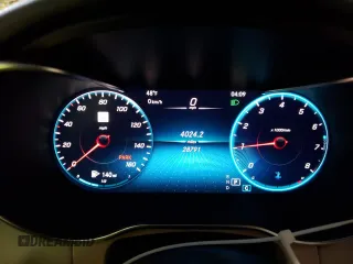 2022 Mercedes-Benz GLC 300 z VIN W1N0G8EB5NV395185, wystawiony jako Copart lot #52590045 z przebiegiem 28 791 mil mil oraz Szkoda całkowita • Salvage title. Historia ofert i sprzedaży dostępna na DreamBid. Obrazek 9.