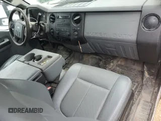 2014 Ford F-250 XLT with VIN 1FT7X2BT0EEB28715, listed as a Copart auction lot 43449075 with 177,622 mi miles and Clean title. Bid and sale history available at DreamBid. Image 8.