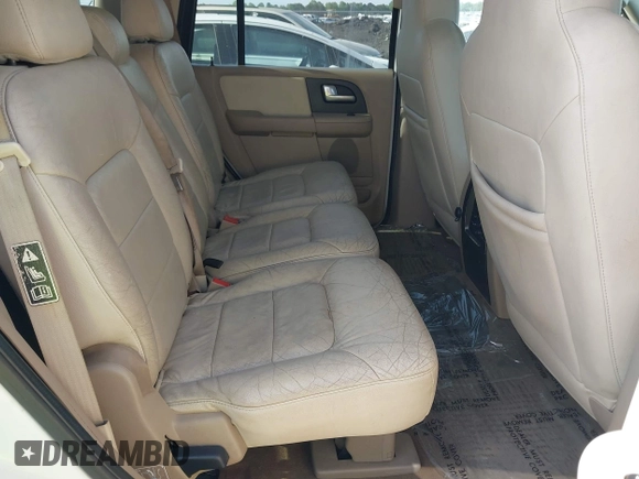 2003 Ford Expedition Special Service with VIN 1FMFU16L63LA30060, listed as a IAAI auction lot 42080566 with 178,757 mi miles. Bid and sale history available at carsss.com. Image 8.