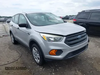 2017 Ford Escape S с VIN 1FMCU0F71HUE64033, выставлен на аукционе IAAI как лот 42224541 с пробегом 180 390 миль миль и . История ставок и продаж доступна на DreamBid. Изображение 1.