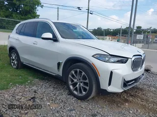 2024 BMW X5 sDrive40i с VIN 5UX13EU09R9T48163, выставлен на аукционе IAAI как лот 42578280 с пробегом 42 210 миль миль и . История ставок и продаж доступна на DreamBid. Изображение 1.