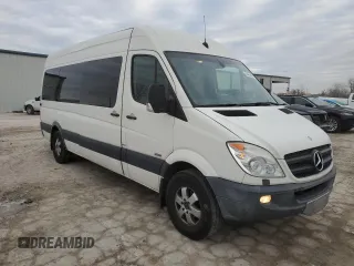 2012 Mercedes-Benz Sprinter Passenger with VIN WDZPE8CC3C5624452, listed as a Copart auction lot 44467475 with 246,514 mi miles and Clean Title. Bid and sale history available at carsss.com. Image 4.