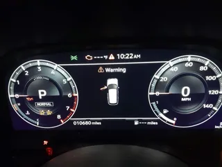 2023 Mitsubishi Outlander SE z VIN JA4J4UA86PZ048784, wystawiony jako IAAI lot #42133838 z przebiegiem 10 680 mil mil oraz . Historia ofert i sprzedaży dostępna na DreamBid. Obrazek 7.