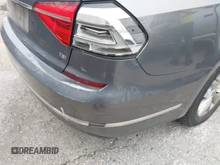 2016 Volkswagen Passat S z VIN 1VWAS7A31GC052520, wystawiony jako IAAI lot #41547408 z przebiegiem 129 730 mil mil oraz . Historia ofert i sprzedaży dostępna na DreamBid. Obrazek 6.